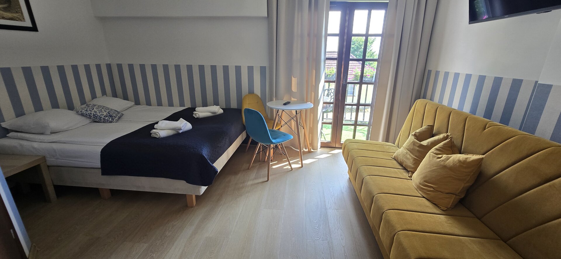 Słoneczne studio z balkonem (11)